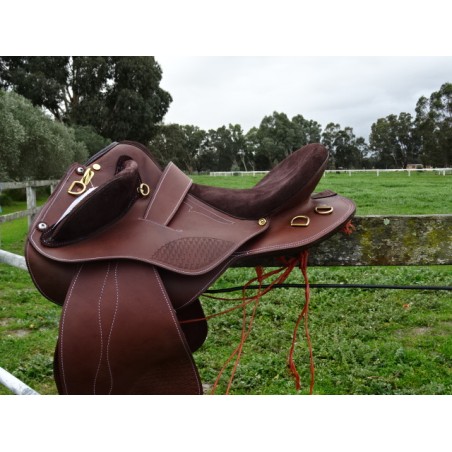 Changeable Gullet –Fender Stock Saddle 1